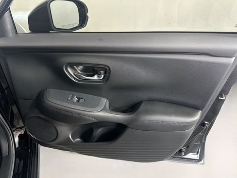 Used 2023 Honda HR-V LX image 30