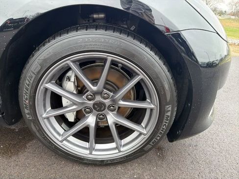 Used 2023 Tesla Model 3 Standard Range image 3