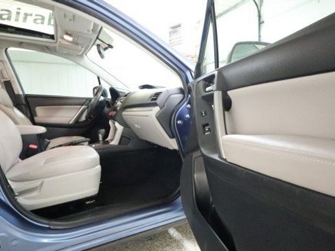 Used 2015 Subaru Forester 2.5i Limited w/ Popular Package #2 AWD/4WD image 10