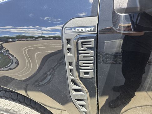 Used 2024 Ford F250 Lariat w/ Lariat Ultimate Package image 7