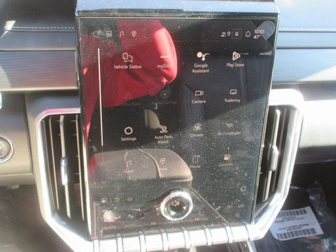 New 2026 GMC Acadia Elevation w/ Super Cruise Package image 18