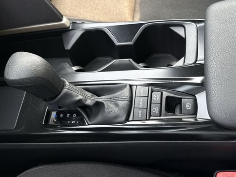 Used 2025 Toyota Camry LE FWD image 21