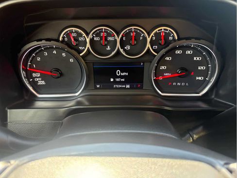 Used 2021 Chevrolet Silverado 1500 LT Trail Boss w/ Convenience Package II AWD/4WD image 28