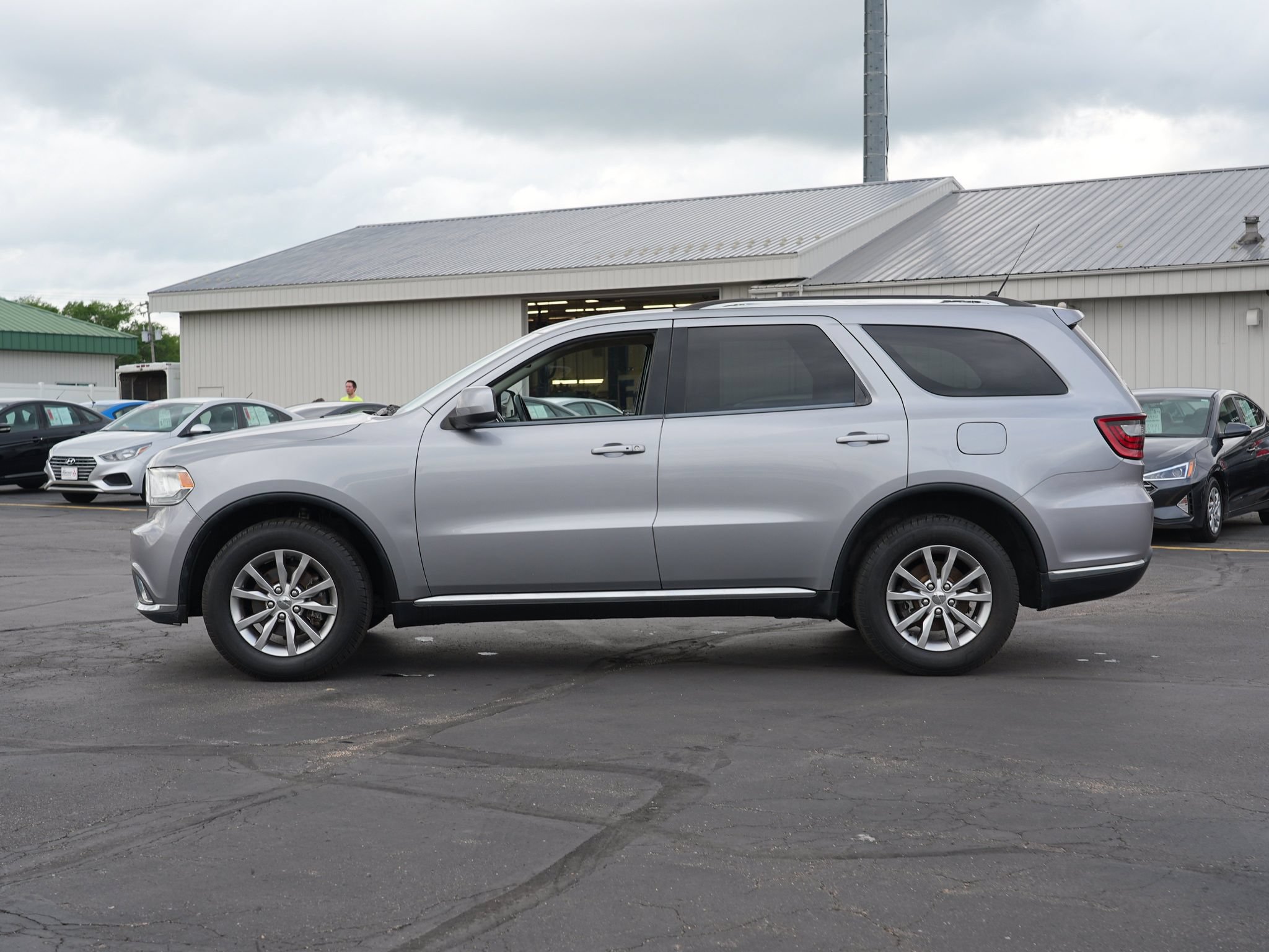 Used 2016 Dodge Durango SXT w/ Quick Order Package 23B AWD/4WD image 7