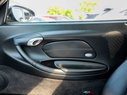Used 2000 Porsche Boxster RWD image 37