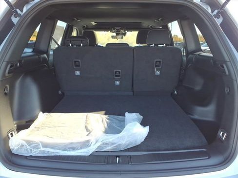 New 2025 Jeep Grand Cherokee 4WD image 19