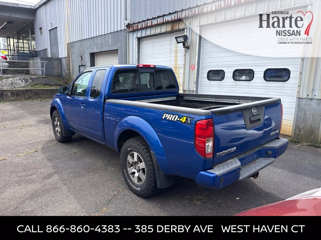 Used 2013 Nissan Frontier PRO-4X AWD/4WD image 2