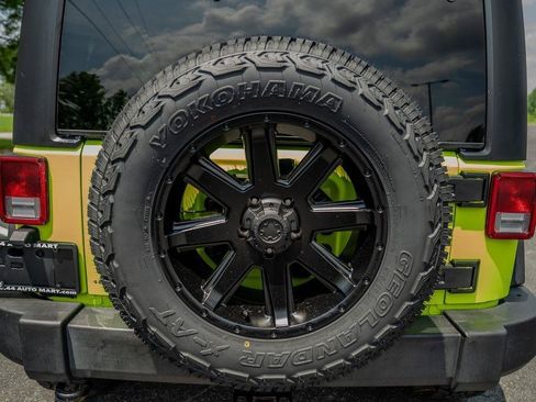 Used 2017 Jeep Wrangler Unlimited Sport w/ Quick Order Package 24S AWD/4WD image 16