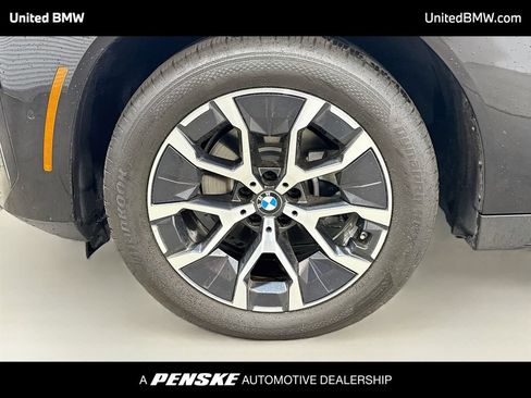 Used 2026 BMW X3 xDrive30i w/ Premium Package AWD/4WD image 2