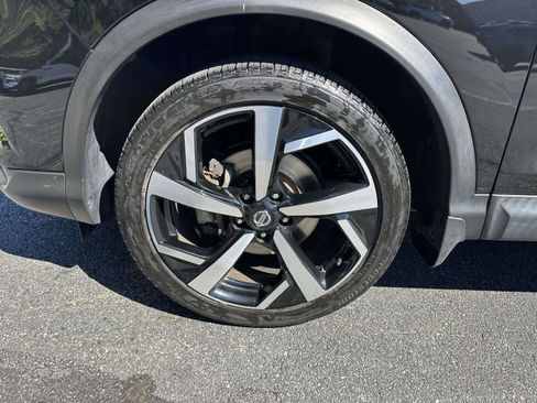 Used 2021 Nissan Rogue Sport SL w/ Premium Package image 7
