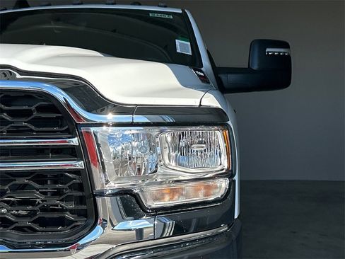New 2024 RAM 2500 Tradesman w/ Chrome Appearance Group image 10
