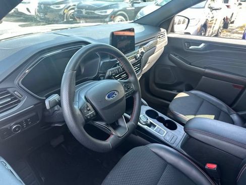 Used 2025 Ford Escape ST-Line Select AWD/4WD image 11