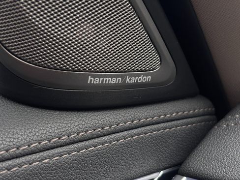 Used 2018 BMW 740i image 4