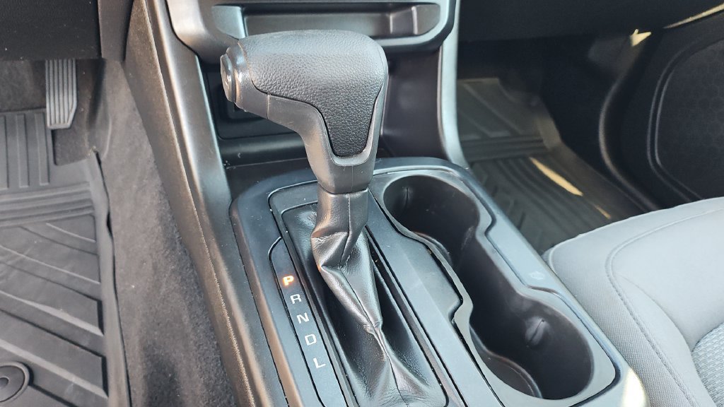 Used 2019 Chevrolet Colorado W/T w/ WT Convenience Package RWD image 12