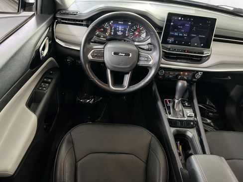 Used 2022 Jeep Compass Limited w/ Sun and Sound Group AWD/4WD image 22