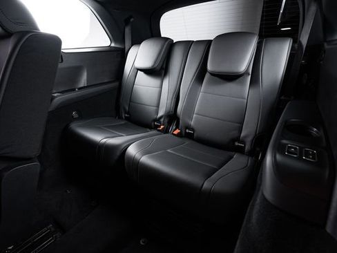 Used 2025 Mercedes-Benz GLS 450 4MATIC image 26
