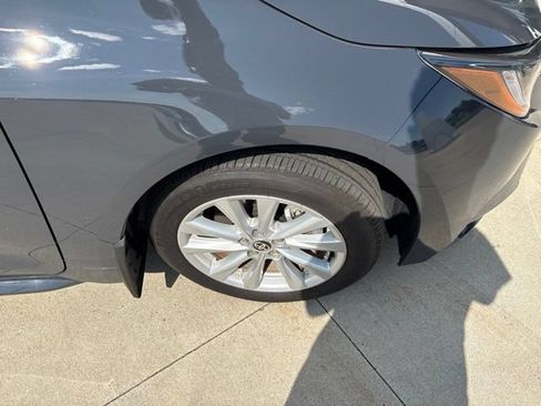 Used 2025 Toyota Corolla LE FWD image 10