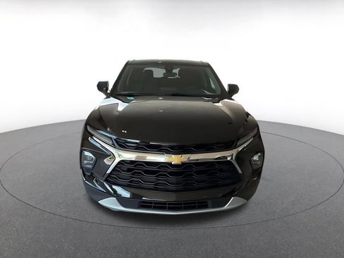 Used 2026 Chevrolet Blazer LT FWD image 4