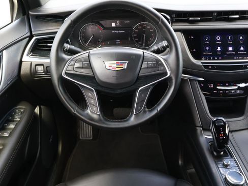 Used 2025 Cadillac XT5 Premium Luxury FWD image 15