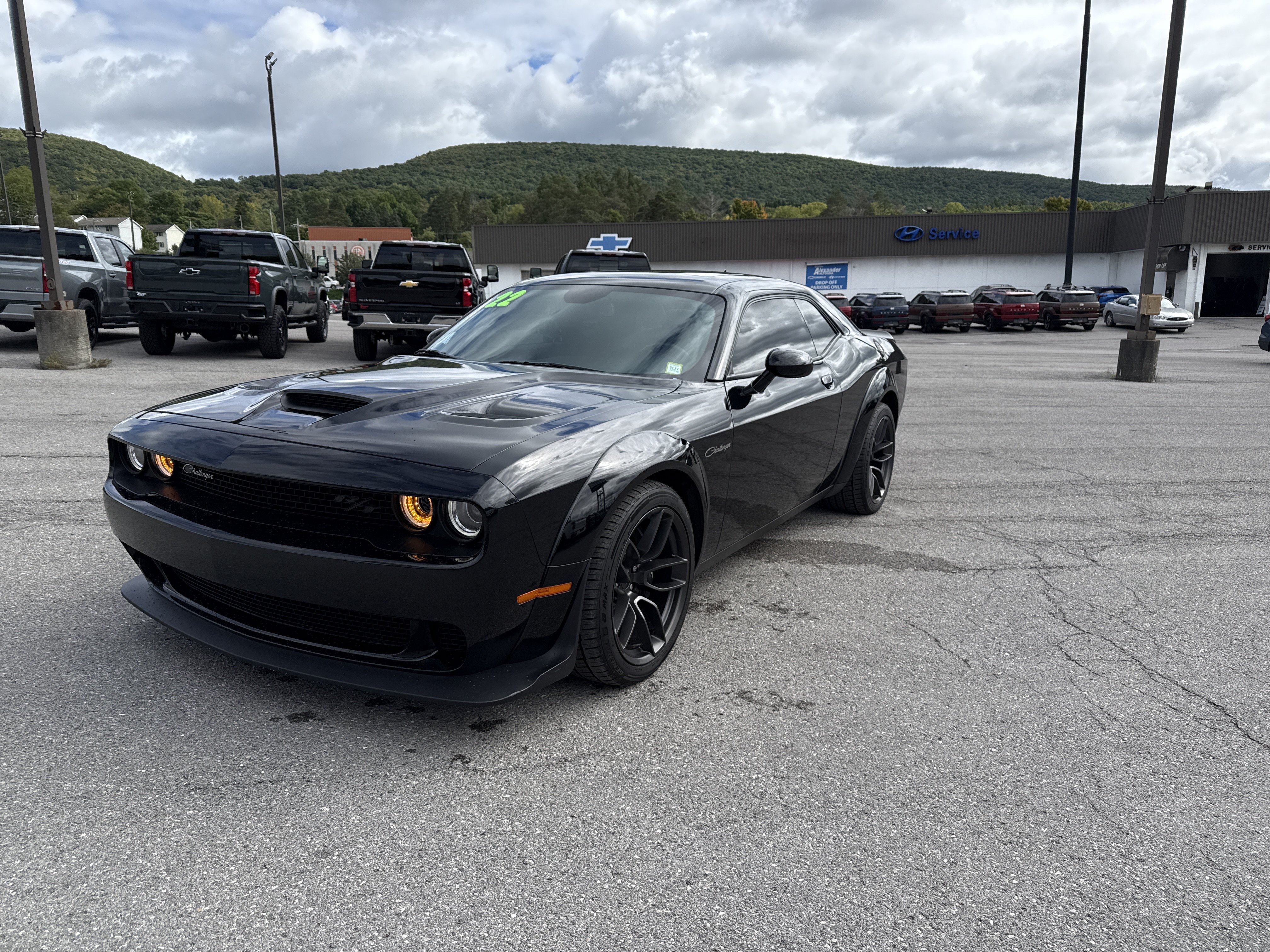 Used 2022 Dodge Challenger R/T Scat Pack RWD image 7