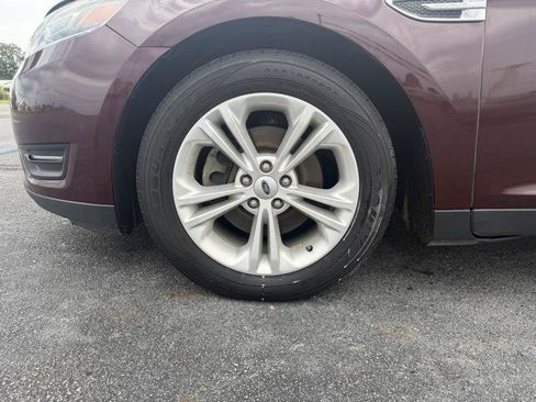 Used 2018 Ford Taurus SEL w/ Equipment Group 201A FWD image 30