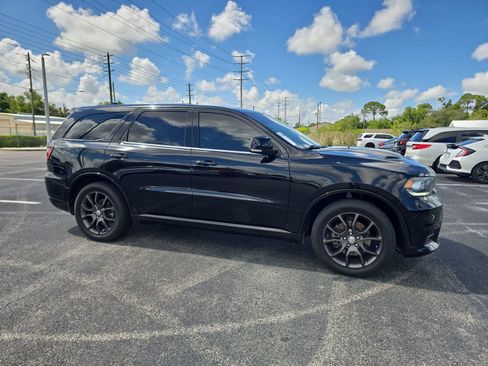 Used 2018 Dodge Durango R/T RWD image 2