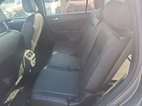 Used 2023 Volkswagen Tiguan SE R-Line image 11