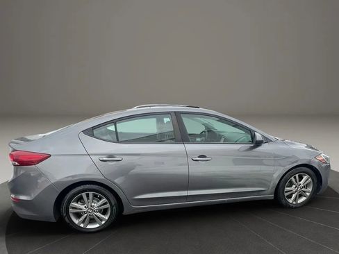 Used 2018 Hyundai Elantra SEL FWD image 4