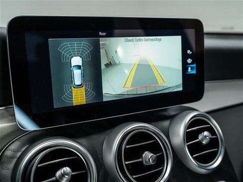 Used 2022 Mercedes-Benz GLC 300 image 25