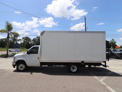 Certified 2024 Ford E-350 and Econoline 350 Super Duty w/ Power Windows & Locks Group RWD image 9