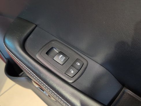 Used 2016 Dodge Challenger SRT Hellcat image 31