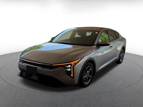 Used 2025 Kia K4 FWD image 3