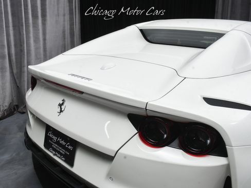 Used 2022 Ferrari 812 GTS RWD image 28