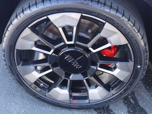 Used 2026 BMW XM Label Red AWD/4WD image 11