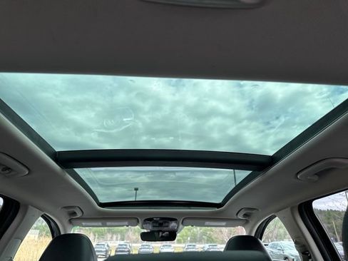 Certified 2024 Hyundai Tucson Limited image 18