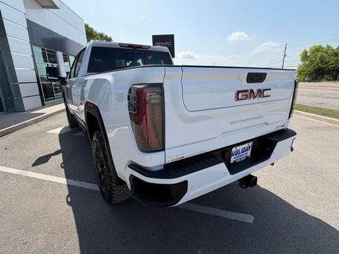 New 2026 GMC Sierra 2500 AT4 w/ AT4 Premium Plus Package AWD/4WD image 8