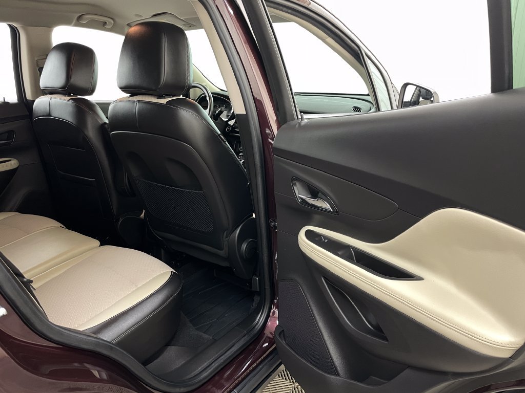 Certified 2018 Buick Encore Preferred FWD image 39