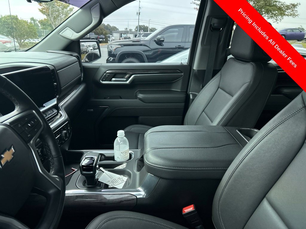 Used 2024 Chevrolet Silverado 1500 LTZ w/ LTZ Premium Package AWD/4WD image 11