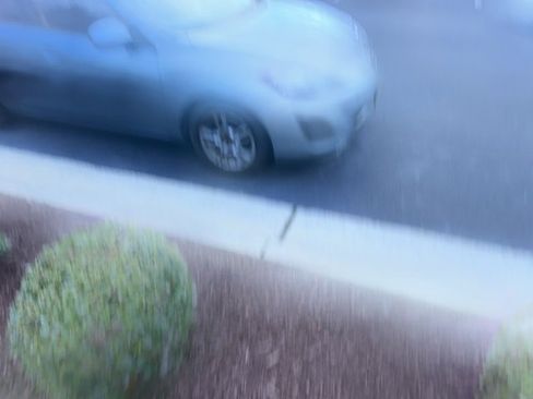 Used 2011 MAZDA MAZDA3 i Sport image 9