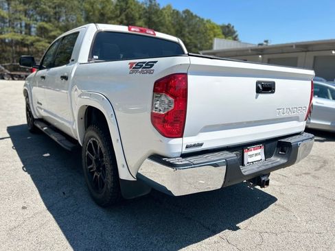 Used 2018 Toyota Tundra SR5 w/ SR5 Upgrade Package image 5