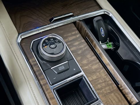 Used 2020 Ford Expedition Max Platinum image 24