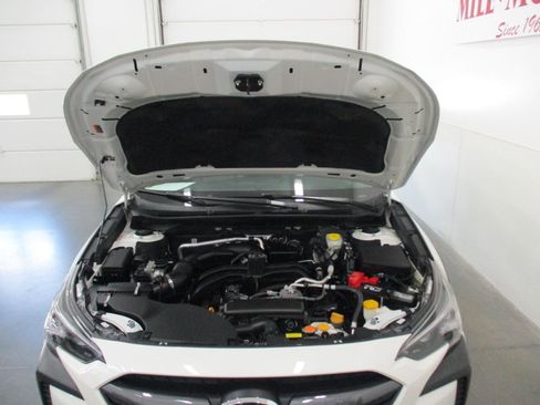 Used 2025 Subaru Outback Premium AWD/4WD image 27