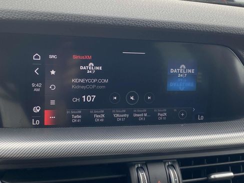 Used 2022 Alfa Romeo Stelvio Veloce image 8