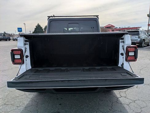 Used 2022 Jeep Gladiator Overland w/ LED Lighting Group image 29
