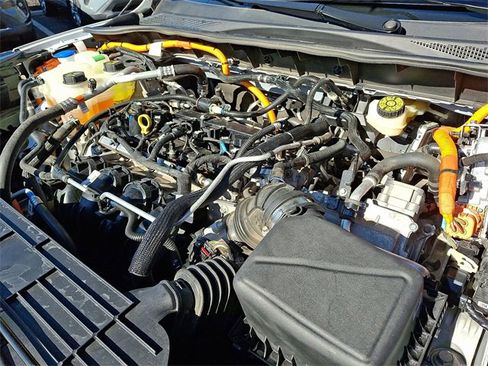 Used 2023 Ford Escape SE image 26