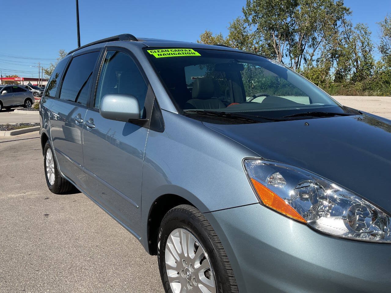 Used 2010 Toyota Sienna XLE w/ Towing Prep Pkg FWD image 11