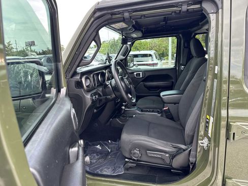 Used 2021 Jeep Wrangler Unlimited Sport AWD/4WD image 2