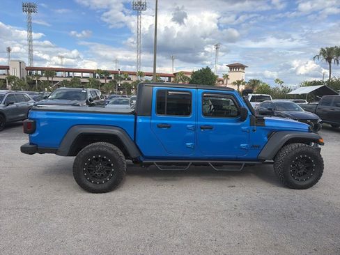 Used 2020 Jeep Gladiator Sport AWD/4WD image 5
