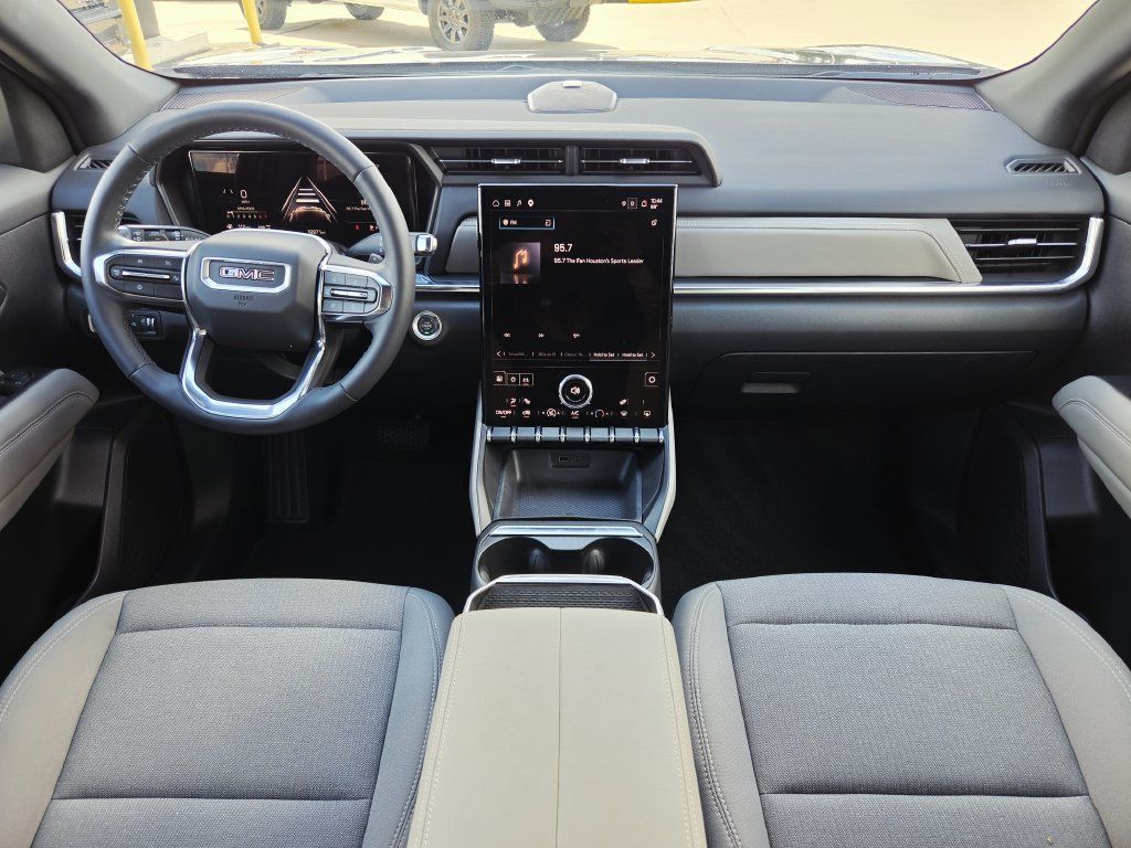 Used 2025 GMC Terrain Elevation w/ Black Edition AWD/4WD image 10