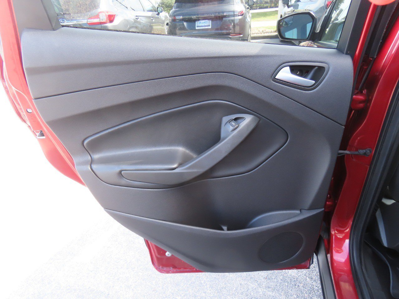 Used 2018 Ford Escape SE w/ SE Sport Appearance Package FWD image 19